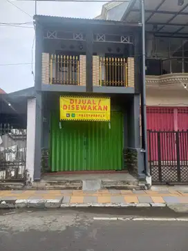 Ruko 2 lantai siap huni lokasi strategis pusat kota Jombang