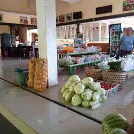 ijual Rumah makan Senangsari di