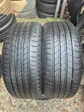 Ban copotan mercy Bridgestoen turanza T005 RFT 225/40 R18 90% 2024.2pc