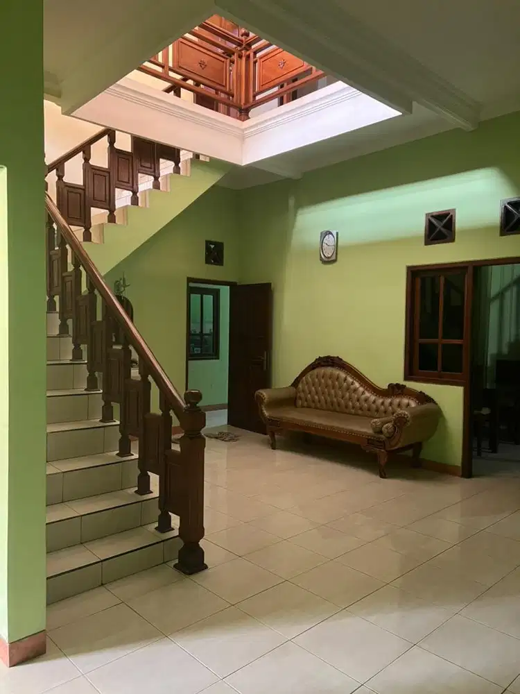 Dijual/Disewakan Rumah Siap Huni Gubeng Kertajaya