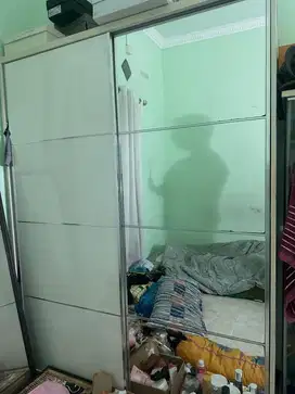 LEMARI INFORMA SLEDING2 pintu