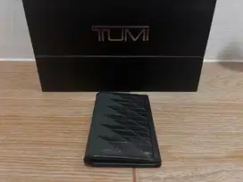 TUMI Alpha Multi Window Card Case
