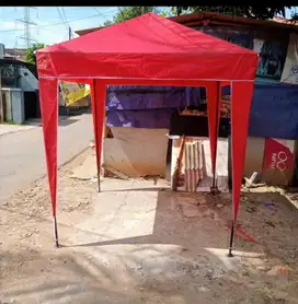 Tenda ukuran 2x2