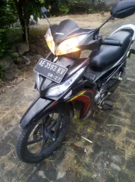 Di jual honda Blade 2012 karburetor AE Ngawi
Surat-surat STNK, BPKB