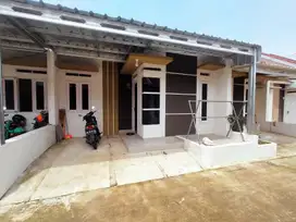 Jual rumah lokasi pinggir jalan free canopi