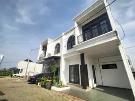 Rumah 2lt komsep Clasik.eropa di kelapa dua depok