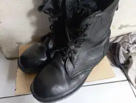 sepatu pdl seksn