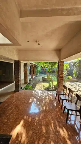 MURAH DISEWAKAN RUMAH KOMERSIAL PUSAT KOTA SURABAYA