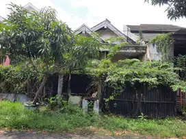 RUMAH HITUNG TANAH LOKASI DEKAT MERR DALAM PERUMAHAN
