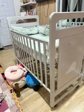 Baby box / rempat tidur baby merek Little Equi kayu