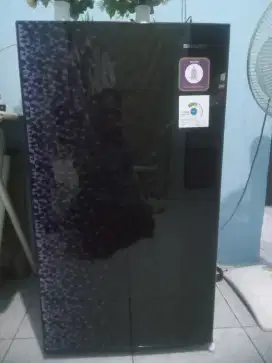 Kulkas sharp 1 pintu mulus