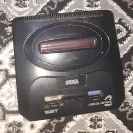 SEGA Mega Drive 2 Include 5 Cassetes