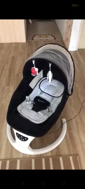Di jual Ayunan electric bayi (Sugar Baby) like new 650.000 nego