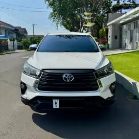INNOVA VENTURER DIESEL 2022 MATIC