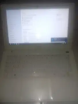 jual laptop Asus  X200M layar 12 inci