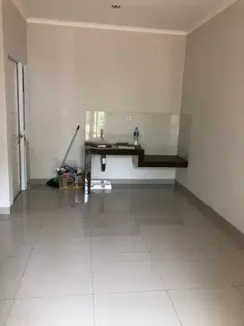 Disewakan rumah di Bumi damai serpong semi furnish