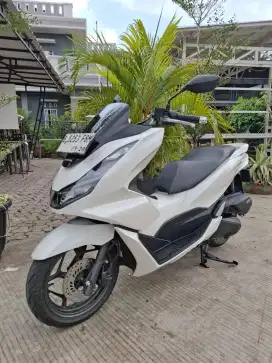 HONDA PCX 160CC TAHUN 2023 SIAP PAKEK MOTOR GRESS