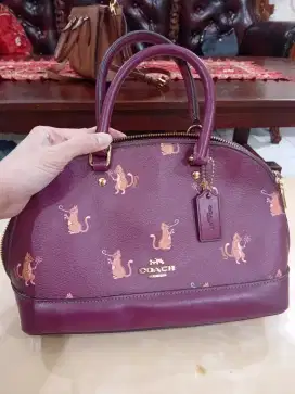 Termurah Tas Coach Sierra medium warna merah cantik