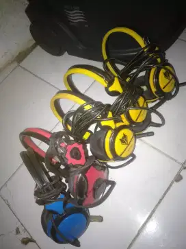 Jual borongan aksesoris gaming headphone masih normal layak pakai