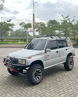 ESCUDO NOMADE (2000)