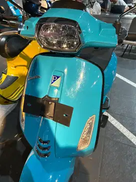 Vespa sprint 150 iget abs facelift tahun 2023