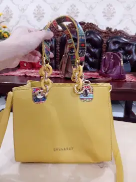 Termurah Dijual Tas Everbest warna Kuning cantik mulus seperti baru!