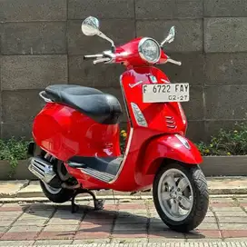 Jual cepat Piaggio Vespa Primavera IGET 150 TAHUN 2016 warna Merah