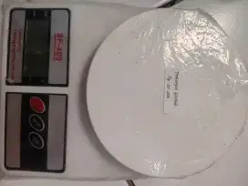 Timbangan Elektrik Putih