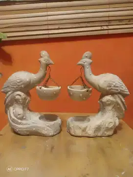 Pajangan Keramik Sepasang Burung Merak Cantik