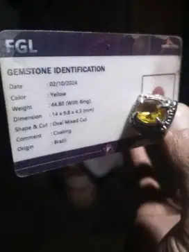 Batu Permata Yellow Sapphire