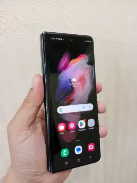 Samsung Galaxy Z Fold 3 Ram 12/256Gb 5G Fullset ada minus dikit