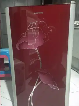 Kulkas 1pintu Polytron Hemat Listrik Pisan Desain Cantik Bekas Warung