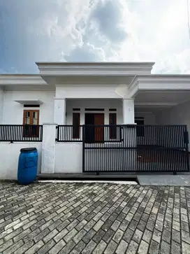 Dijual rumah sangat luas Lt 150 di pancoran mas depok