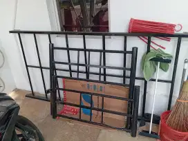 Dipan kasur bekas