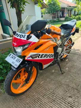 Honda CBR 150 rare CBU built up 2014 carbon