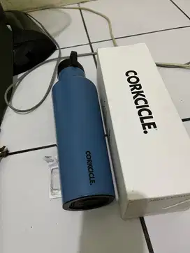 Botol minum corkcicle
