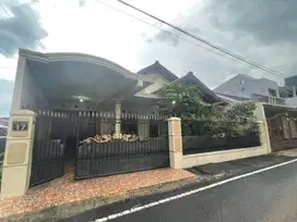 RUMAH ASRI LUAS LINGKUNGAN TENANG SULFAT INDAH KOTA MALANG