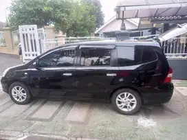 Nissan Grand livina 2012 Bensin