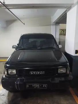 Panther 95 2.3 Miyabi Hitam gagah