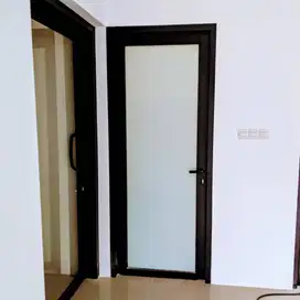 Kusen Aluminium, Pintu Kaca & Jendela Kaca – Custom & Terpasang Rapi