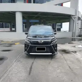 TOYOTA VOXY HITAM 2018, TDP: 9.9JT ALL IN