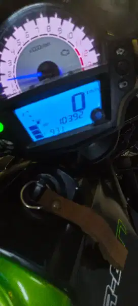 MOGE KAWASAKI ER6N
