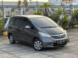 DP 10JT !!! HONDA FREED PSD AT 2012 AUTOMATIC DOOR !!!
