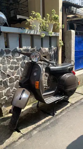 Vespa PX 1982 Darkbrown