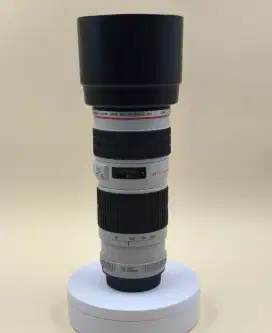 Lensa Canon 70 200 f4 ( di cari untuk di beli ya gan )