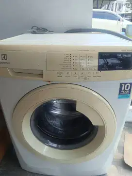 Jual mesin cuci front loading elektrolux 8kg