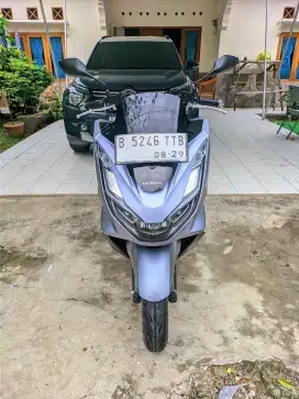 Bissmillah dijual motor Honda PCX 160cc SE 2024 istimewa