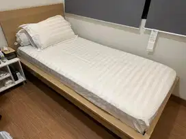 Kasur Uk 90, 1 set sama dipan. Kasur informa dan dipan ikea