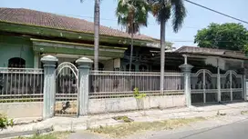 Dijual Tanah Bonus Rumah di Ngagel