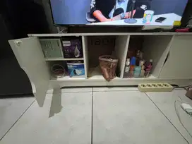 Rak tv bekas mulus